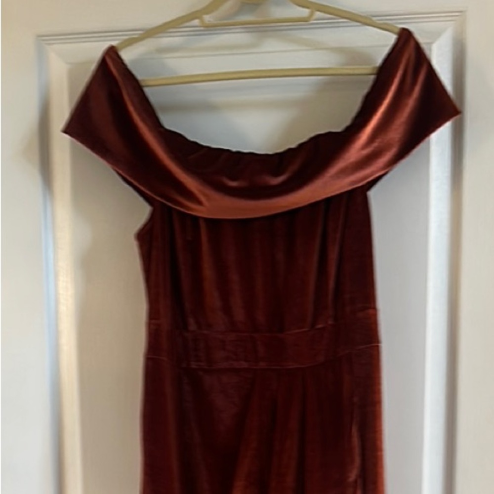 Elegant Rust Off-Shoulder Gown with Cap Sleeves